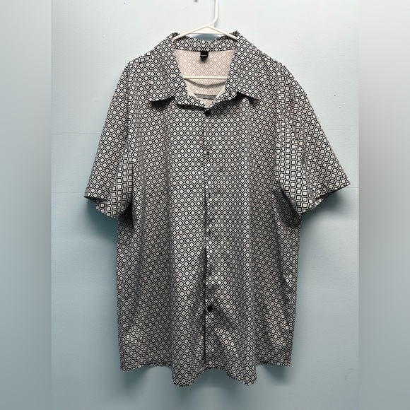 Men’s Manfinity Abstract Button Down Casual Short Sleeve T Shirt Plus Size 3X - Picture 1 of 4